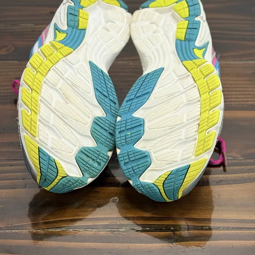 Women's Fila Running Shoes Coolmax with Memory Foam Size 9.5 Blue Silver Pink‎